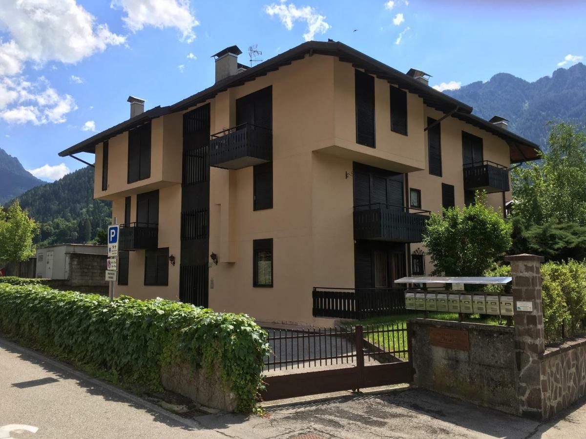 La Finestra Sulle Dolomiti - The Window To The Dolomites Apartment เฟียรา ดี พรีเมียโร ภายนอก รูปภาพ